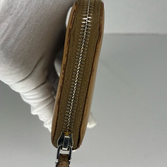 🤎Prada Carmel Saffiano Leather Long Full Zip Around Wallet | PRELOVED!!🤎 - Picture 5 of 9